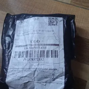 Refill Pisau Cukur 36 48 Pcs Mata Silet 2 Lapisan Universal untuk Cukur Kumis Jenggot dan Wajah Pria dengan Bonus Krim Cukur Cocok untuk Pemakaian Harian