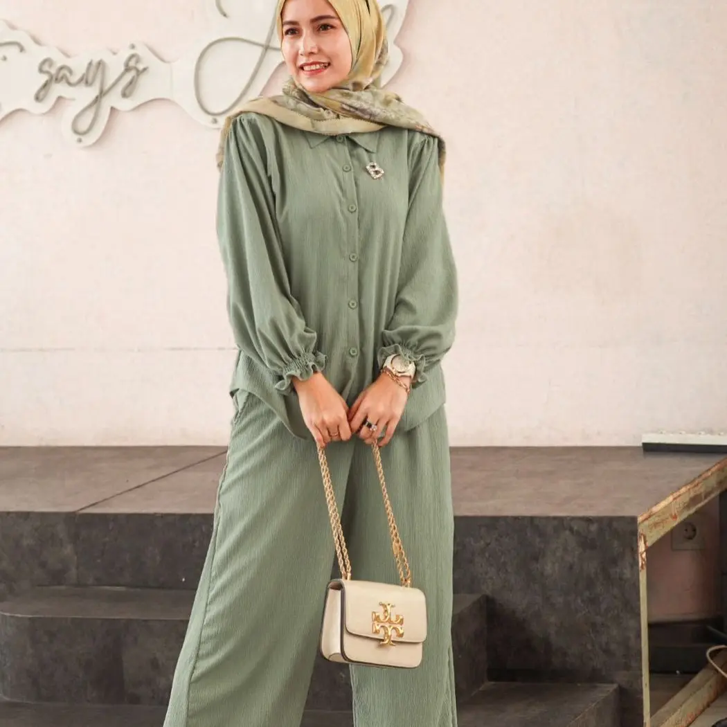 Mmaayra-Safa set By Mmaayra-Setelan kemeja dan celana Crepe Wanita