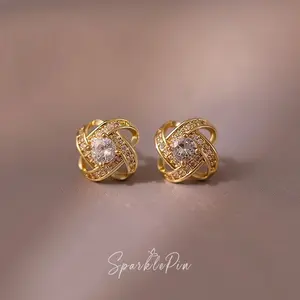 Anting Wanita Cantik & Berkilau - Perhiasan Berlian Kecil yang Mewah dan Nyaman