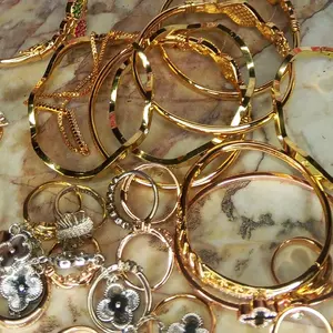 Cincin ambyarr khusus co di live