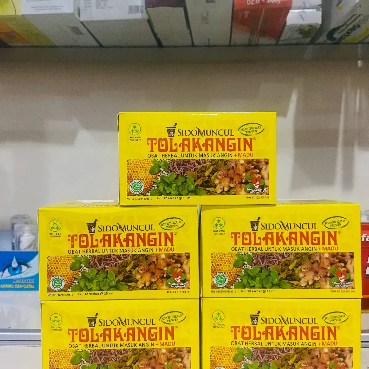 tolak angin cair 1 box isi 12 sachet