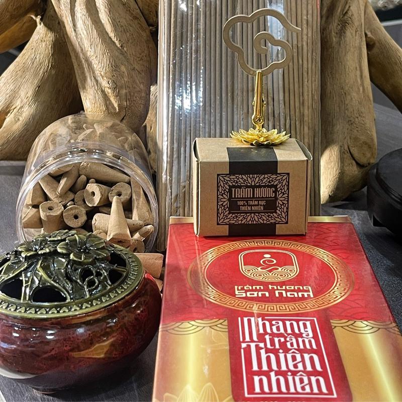 Sơn Nam Combo Nhang Trầm Hương 500gr nhang cây + 100gr nhang trầm nụ + 20gr nhang trầm vân mây + Lư sứ và kẹp