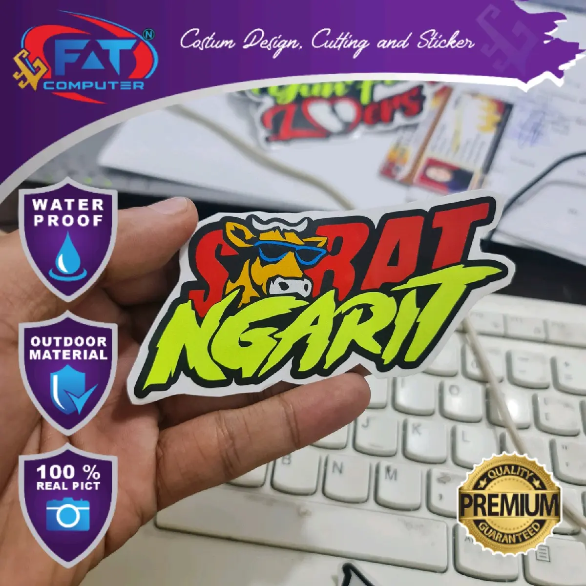 Stiker Cutting SOBAT NGARIT Menyala Saat Terkena Cahaya