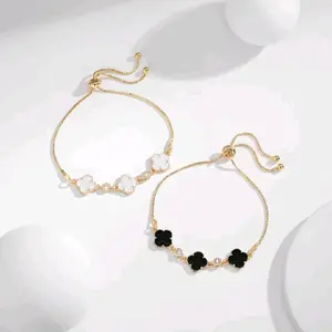 Gelang Titanium Wanita Mawar Emas Bunga Permata , Anti Karat/ Gelang Serut Wanita Aksesoris Fashion / Gelang Serut Wanita Terbaru 2024 Hadiah