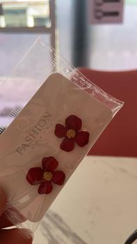 Product Review of PH13 Anting Bunga Merah Korea Cantik Aksesoris Wanita Trendy Stylish from K**K 1