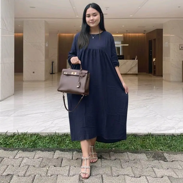 Davina Dress Jumbo Rayon remium lengan karet 7/4 dress midi oversize korean style Casual Wanita Nyaman Basic Katun Gaun Panjang Formal Davina Dress Jumbo Rayon remium lengan karet 7/4 dress midi oversize korean style Casual Wanita Nyaman Basic Katun Gaun Panjang Formal