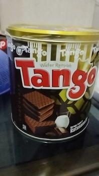 Product Review of Aneka Jajanan Lebaran - Tango Inaco Baricho Nabati Yupi dll from U** 0