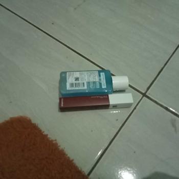 Product Review of Maybelline Lip & Eye Makeup Remover - 70 ml & 150 ml (Dengan Formula Lembut Untuk Make Up Waterproof) from s**a 1