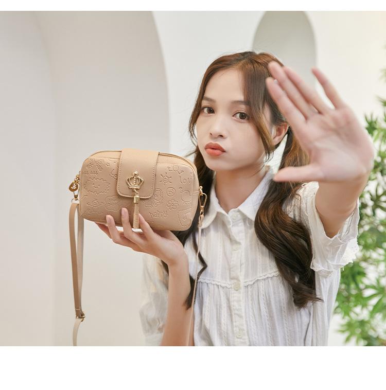 Product Introduction of DROPASSIST 2124 READY STOCK Diamond Embroidered Crossbody Vertical Mobile Phone Bag Casual Foreign Trade Bag Gift Small Bag 42