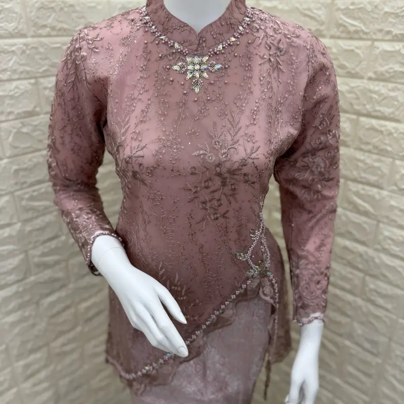 Kebaya ALMA  belah samping bahan tile spenggel 1