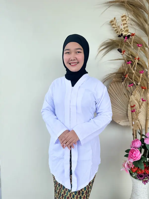 Kebaya Wanita Madura Kartini Tradisional Modern Tangan Panjang Kekinian Bahan Katun Mikro Premium 2