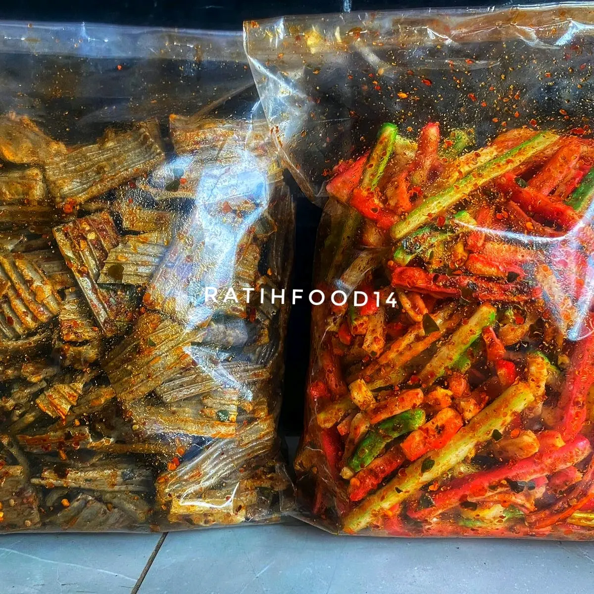 paket hemat 500gr jengkol + 500gr jaat beton total 1kg . 2 item