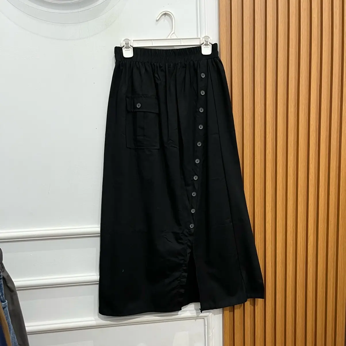 Salwa Skirt rok wanita 7/8 bahan katun cigaret kancing saku depan Hitam Dewasa Nyaman