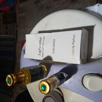 Product Review of Parfum Bunga Sedap malam Asli 12ml Safwana parfum from m**k p** 1