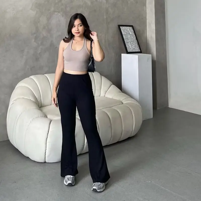 Flare Pants - Highwaist Scuba Cutbray Wanita - Highwaist Flare Pants 1