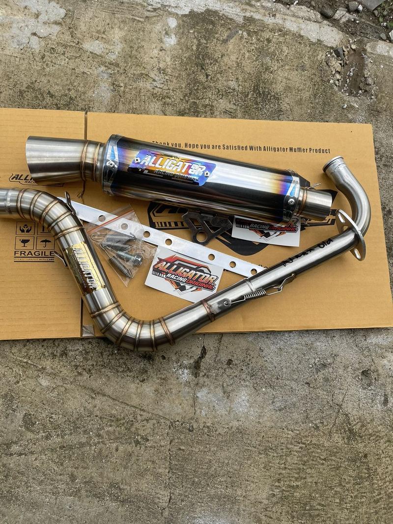 Product Introduction of Knalpot Samlong Original Alligator Halfblue New Emblem [ inlet 38 mm ] free triplat Nmax Aerox Beat Mio Scoopy Vario Pcx lexy Xride fino Fazio Freego dll Bracket Laser Motor Motorcycle 16