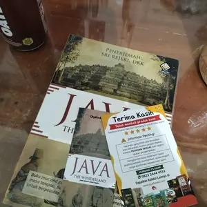 Java the Wonderland – Buku Perjalanan Budaya & Wisata Jawa + Buku Interaktif Audio