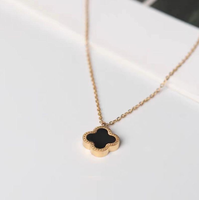 Product Introduction of Kalung Clover Asli - Model Terbaru dengan Serial Number Perhiasan Kalung Harian Model Clover Bolak Balik Perhiasan Harian Anti Karat 6