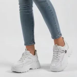 Sepatu Sneakers Wanita Putih Sport Casual Terbaru Model Korean Style Kasual Shoes Cewek Outdoor