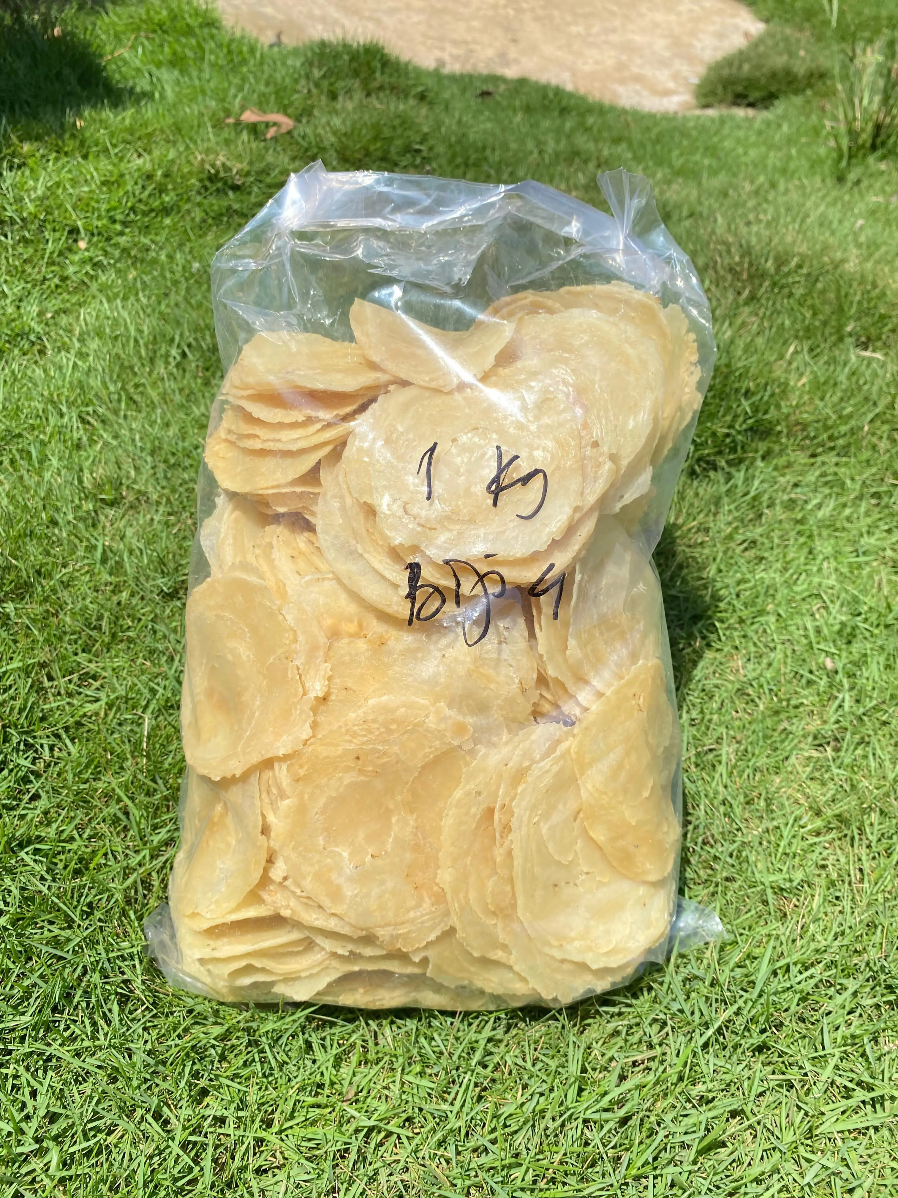 1KG EMPING MELINJO Biji 4 Kering Pasar ( Langsung Goreng, Buat Disimpen Dijemur Sendiri Tahan Maksimal 6 Bulan ) Food