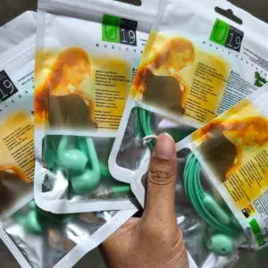 U19 Music Earphone Handsfree Headphones Headset Extra Bass dengan Kualitas Suara Terbaik dan Desain Nyaman