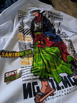 Product Review of Kaos Santri Santrinesia Ngaji Hunter Nyantri v18 from M**Y 0