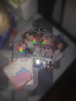 Product Review of kpop pin peniti (dapet pc + freebies) from m**g 1