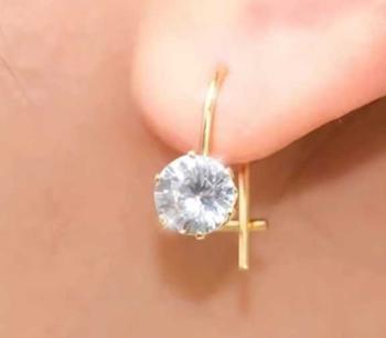 Product Review of ANTING DESY TITANIUM SILVER MOTIF PERMATA ANTI LUNTUR ANTI KARAT Earrings from J**o 0