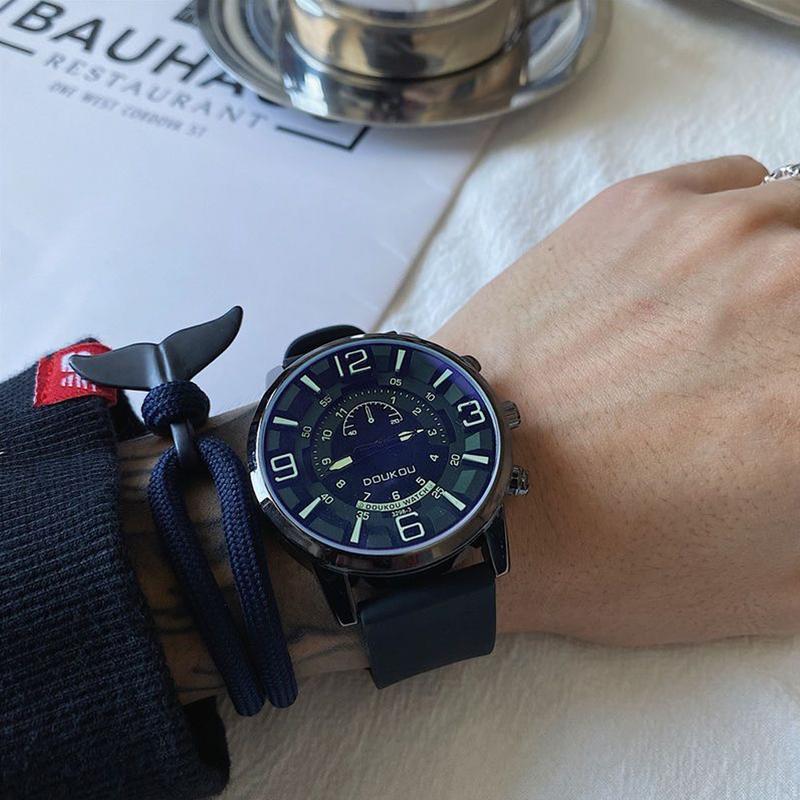 Đồng Hồ Mặt Số Lớn, Xu Hướng Thời Trang Nam, Thiết Kế Ngầu Màu Đen, Thích Hợp Cho Học Sinh Và Thể Thao, Chất Liệu Silicon, Phong Cách Unisex, Đồng Hồ Thạch Anh