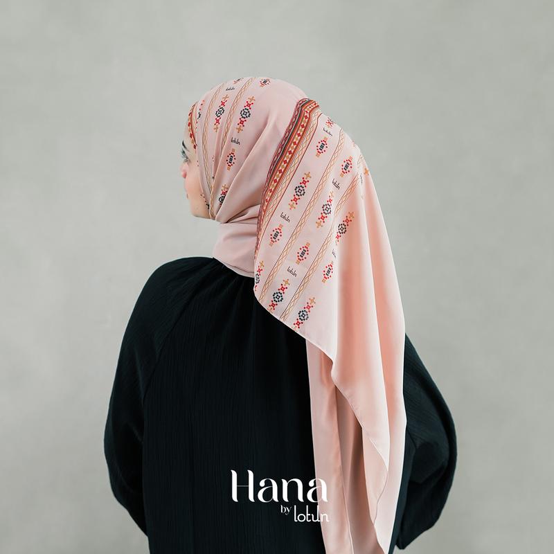 Lotun Hana Series - Hijab Pashmina Instan Printing Motif Etnik Material Premium Simpel Mudah dipakai - Peach Rayon Ceruti 2