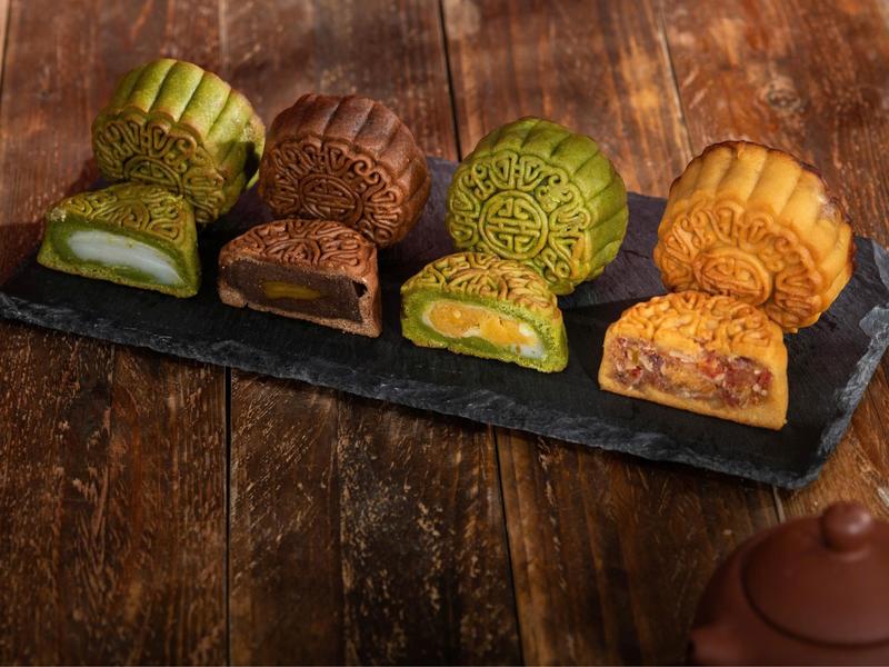 Lâm Thuỷ Combo 4 Bánh Mini: 2 Matcha mochi 1 Cacao trứng chảy 1 Thập Cẩm Moon 80gr c 