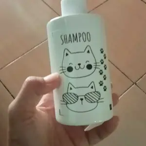 Botol pump Sabun Cair Karakter 250ml, botol refill sabun cair, karakter kucing dino animal, free stiker waterproof tahan air tidak mudah luntur