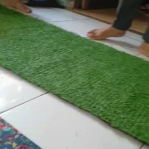 Premium 2M × 2.5M / 1M × 5M Rumput Buatan 25MM Rumput Buatan Luar Ruangan Rumput Plastik Tidak Berbahaya Dan Aman palsu lantai rumput sintetis teras rumah rumput sintetis sepak bola rumput untuk kuburan Hijau