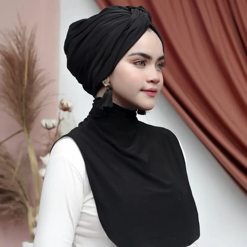 Manset Leher Premium Winonamodest - CAROLE TURTLENECK COLLAR. Penutup leher dua warna Elegan yang bisa dipakai bolak-balik. 5
