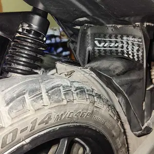 MUD FLAP MUDFLAP VARIO 125 150 ESP NEW CARBON MOSCOW KARET PELINDUNG DINAMO VARIO / MUDFLAP KARET PENAHAN LUMPUR KOLONG SPAKBOR VARIO 125 /150 MOTIF KARBON TEBAL