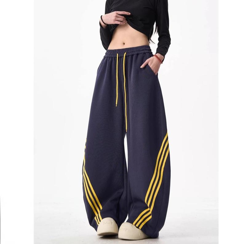  Quần Ống Rộng Phối Sọc Chéo Thể Thao Unisex Chất Liệu Nỉ 2 Da Kiểu Dáng Thoải Mái Phong Cách Trẻ Trung Cá Tính 