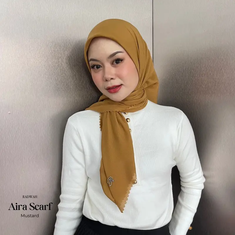 [BEST SELLER] Radwah - Premium Aira Scarf - Premium Voal Ultrafine - Hijab Segi Empat Mudah dibentuk  & Nyaman Dipakai 3