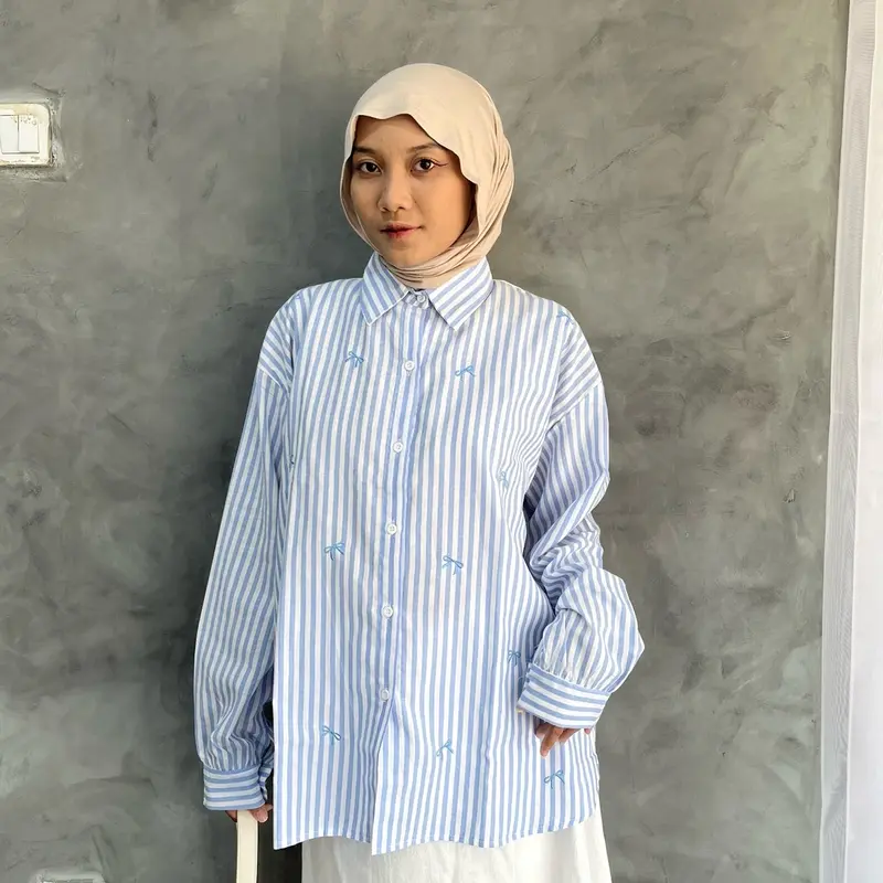 kaizy top kemeja stripe ribbon coquette outfit 5