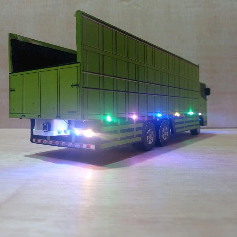 mainan anak minaitur truk tronton hino hijau full lampu Hadiah Kado Miniatur Toy 1