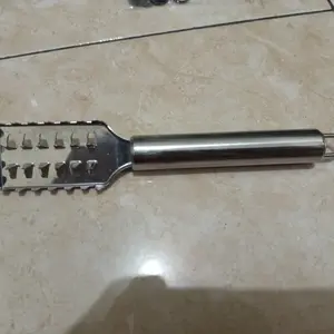 Alat pembersih sisik ikan stainless steel fish scaller