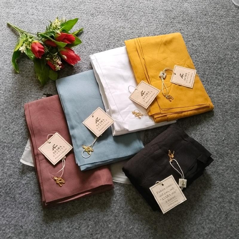 Azara Sultan Voal Polos Hijab Segiempat Bahan Voal Premium Metal Logo Pouch / Logo Print Kemasan Plastik ukuran standar 0