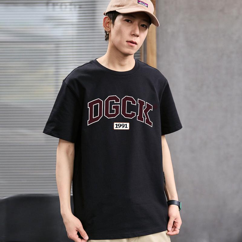 Product Introduction of T-shirt Kaos Distro Baju Pria Cowok Nyaman Casual Katun Polos Hitam Polos Dewasa Kerah C071  Combed Keren 1