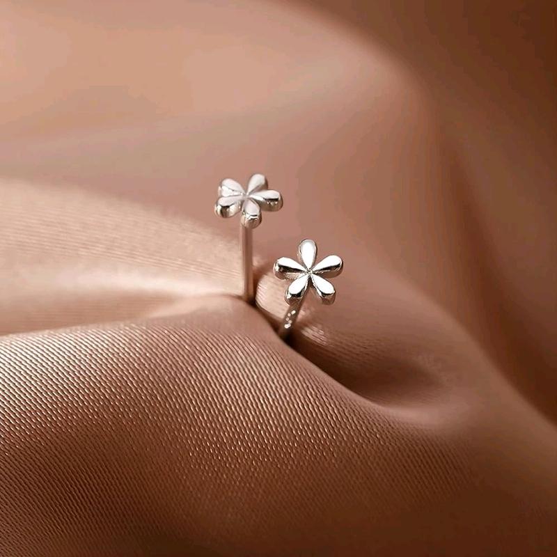 Anting-anting Bunga Daisy yang Indah Anting-anting Bunga Kecil Perak  Wanita Gadis 4