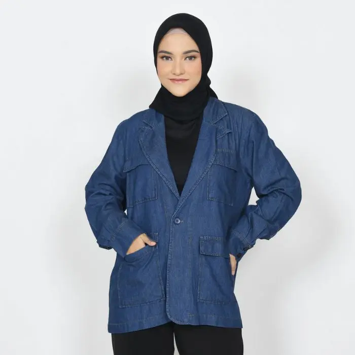 Blazer Denim Wina LEZAHRASIGNATURE Outwear Jeans Muslim Wanita FIT BB 75 kg Panjang Lembut Kerah Kancing Atasan  Baju