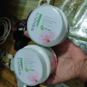 Shinzui Skin Lightening Body Scrub Sakura 200gr isi 2pcs