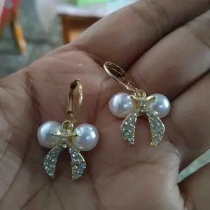 Anting Korea Model Pita Mutiara Hook Earrings Gaya Korean Style Wanita Giwang Fashion Aksesoris Anting HZD Collection E50