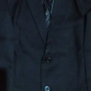 DVANDRA.ID Jas Blazer Hitam Pria Jas Formal Casual Jas wisuda Slim-fitting