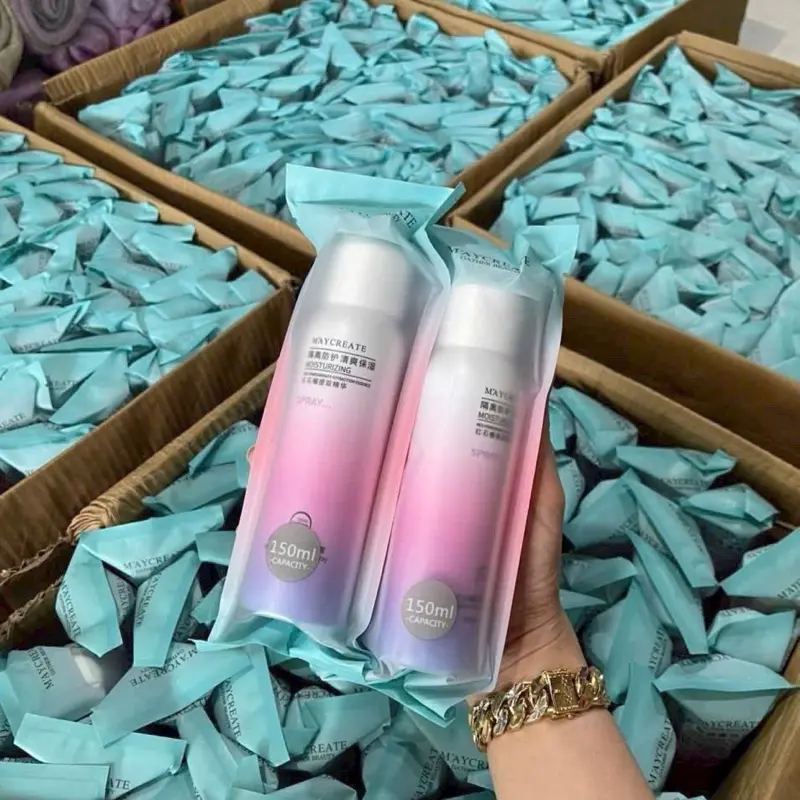 Xịt chống nắng nội địa makeup đi chơi tiệc hoặc đi nắng