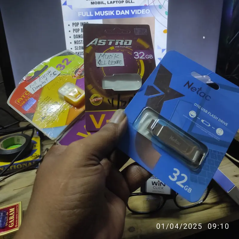 FLASHDISK GAME PS2 UNTUK PC ATAU LAPTOP 64GB DENGAN EMULATOR PS2 4