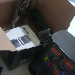 Lampu Pesta Bintang Baru Multifungsi Lampu Laser Kontrol Suara led Lampu panggung berwarna-warni lampu luar ruangan ktv Lampu laser suasana lampu bungdy pesta liburan bintang lampu laser